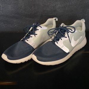 Nike Roshe Run Reflective